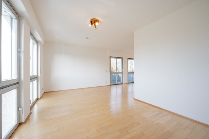 Lichtdurchfluteter Wohnraum