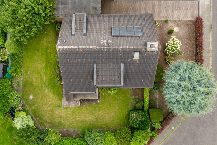 Luftaufnahme Haus u. Grundstück