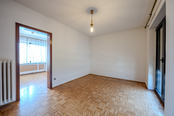 mit Ankleider oder Gästezimmer