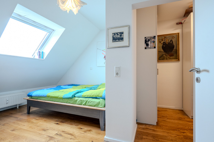 ...mit begehbarem Kleiderschrank