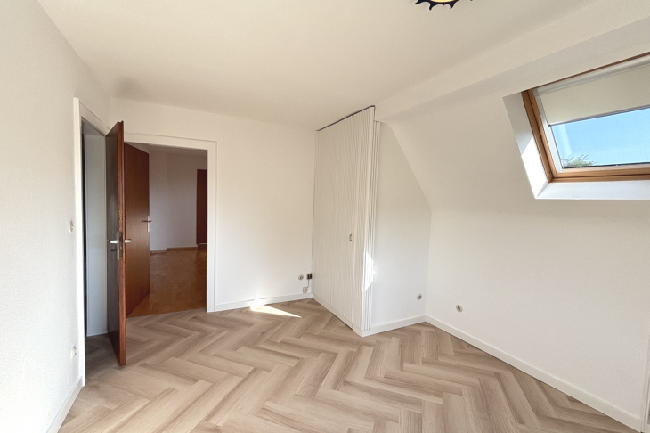 ...mit Einbauschrank