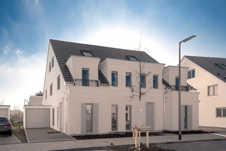 Neoklassizistische Doppelhausvilla 