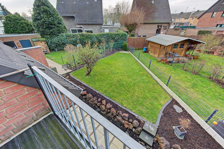 OG, Blick aus das Gartengrundstück