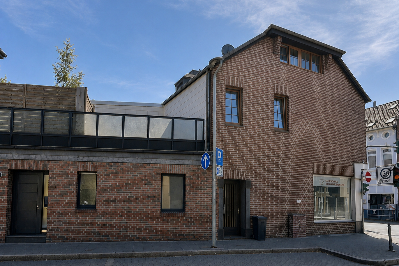 Zentral gelegene 2-Zimmer-Wohnung mit Dachterrasse und zusätzlicher Nutzfläche in Hüls - Photo 5