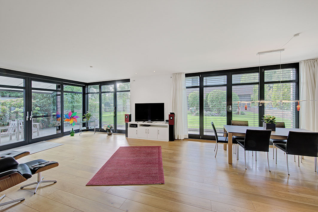 Krefeld-Verberg/Stadtwald! Exklusive, seniorengerechte Terrassen-Wohnung in moderner Mehrparteienvilla - Photo 5