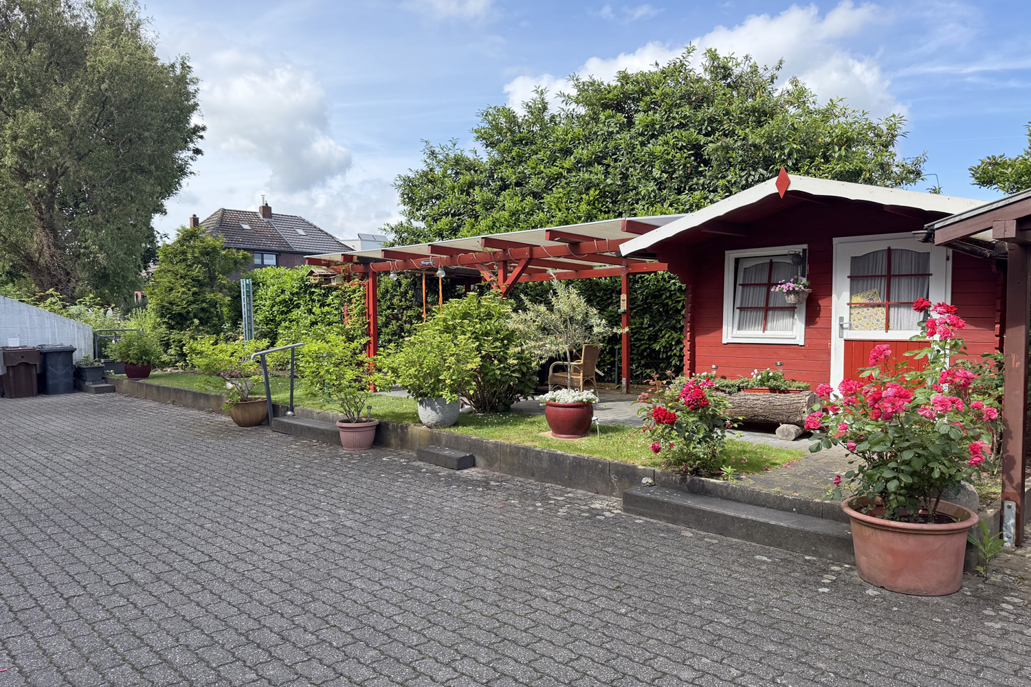 Renovierte 3 Zi-Dachgeschosswohnung mit Balkon im gepflegtem MFH - Photo 5