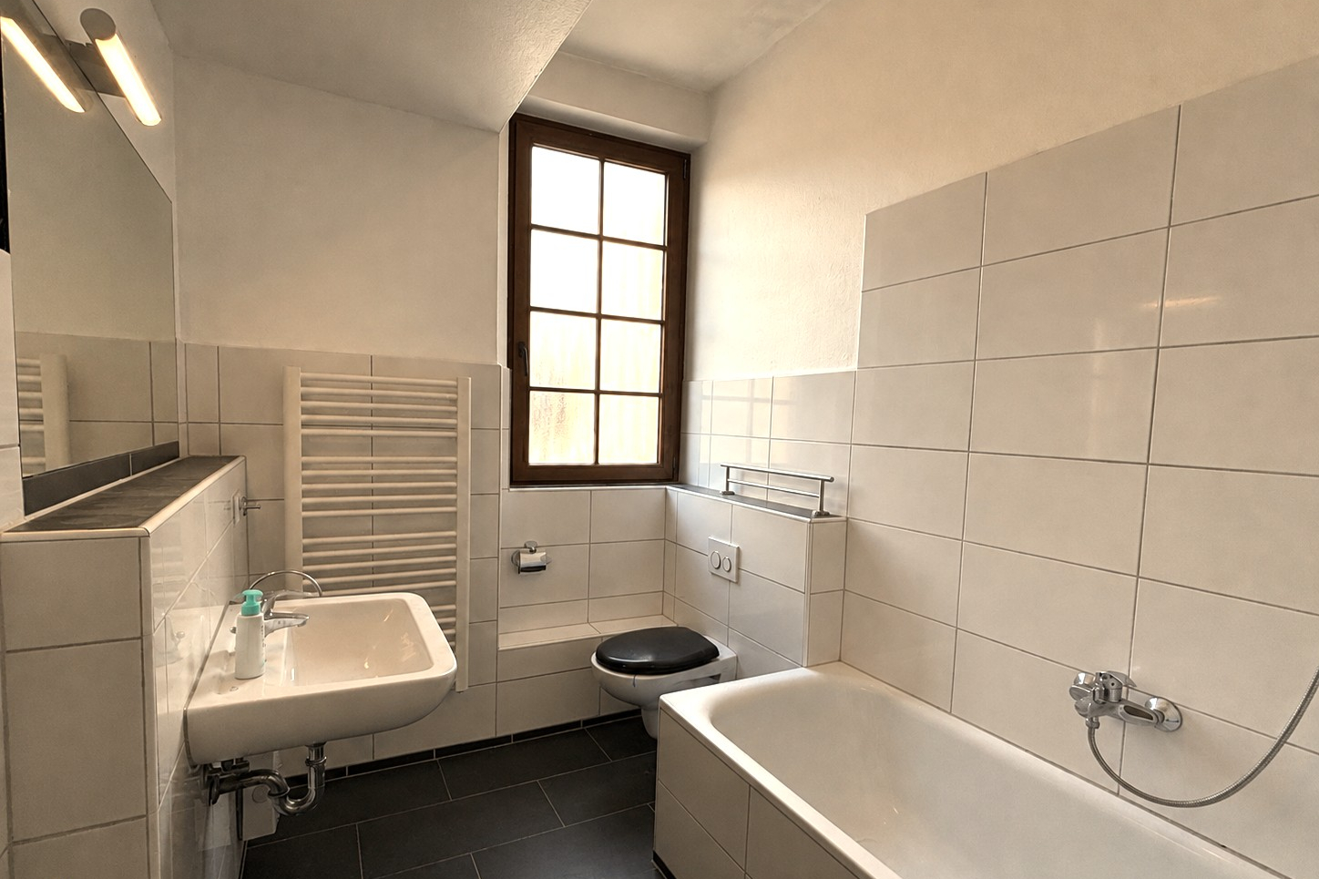Zentral gelegene 2-Zimmer-Wohnung mit Dachterrasse und zusätzlicher Nutzfläche in Hüls - Photo 3