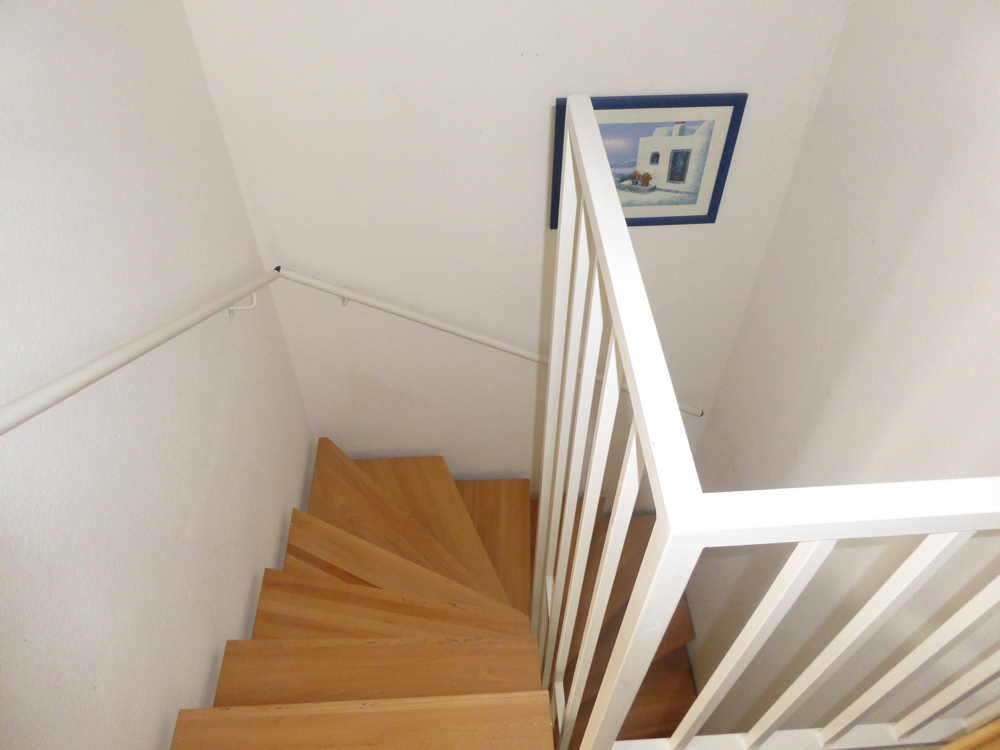 Kleine Maisonettewohnung Mit Carport In Wunderschöner