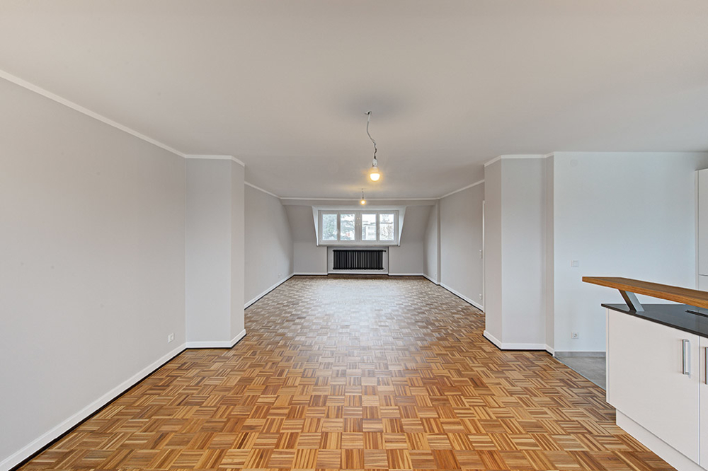 Wohnen mit Charakter - großzügige Altbauwohnung am Von- Beckerath-Platz! - Photo 1