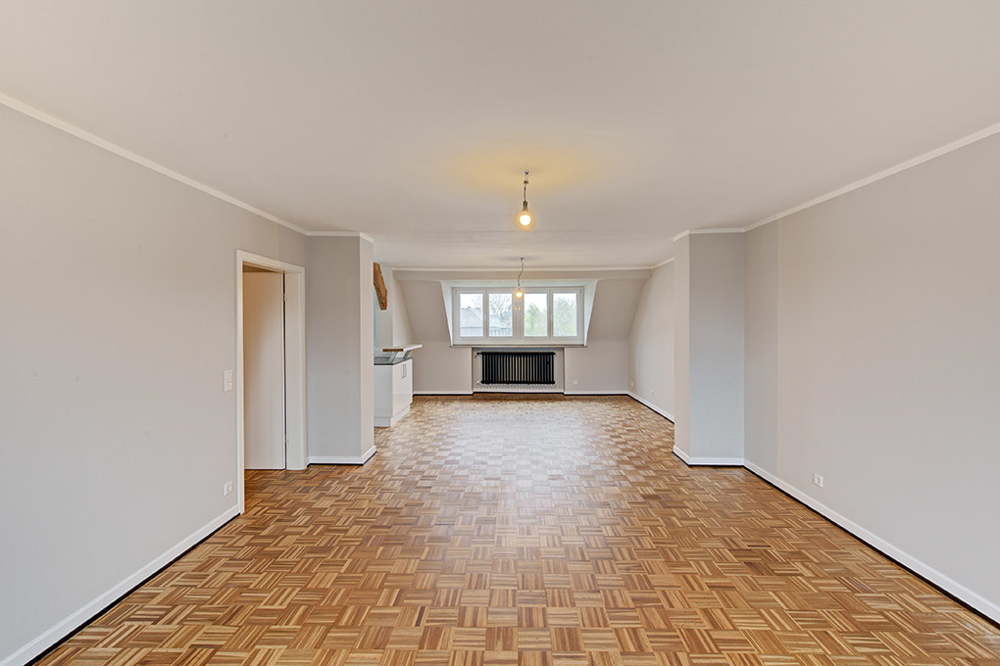 Wohnen mit Charakter - großzügige Altbauwohnung am Von- Beckerath-Platz! - Photo 2