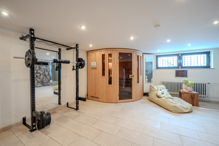 Sauna- und Fitnessbereich