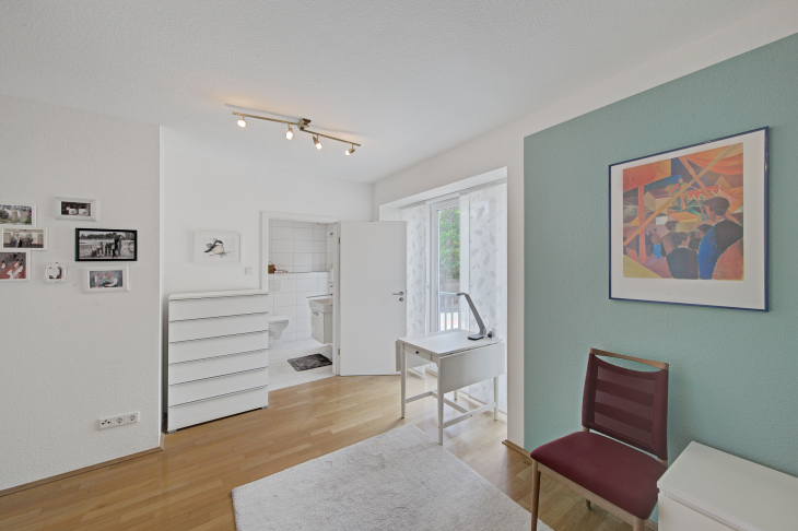 Schlafzimmer (optional mit Kleiderschrank)