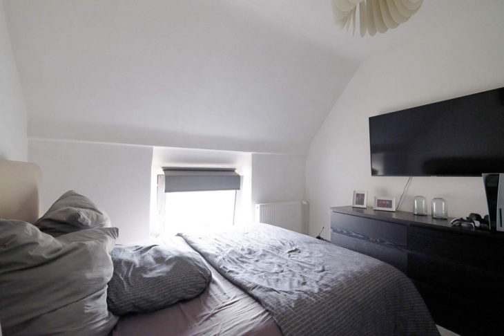 Schlafzimmer DG