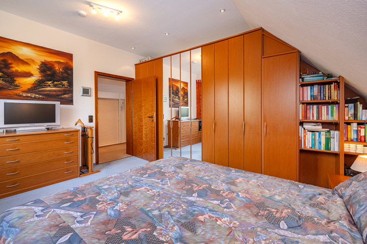 Schlafzimmer l im Dachgeschoss