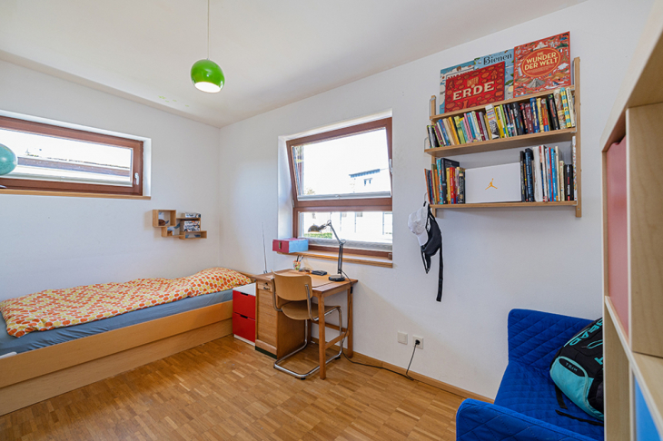 Schlafzimmer ll