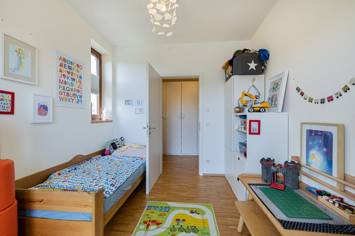 Schlafzimmer lll