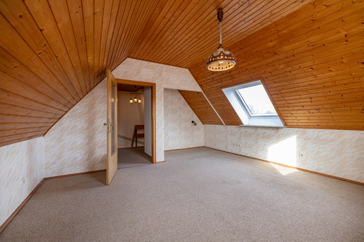 Schlafzimmer Spitzboden