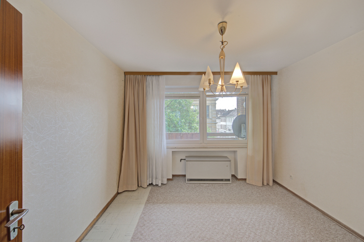 Schlafzimmer zur Loggia