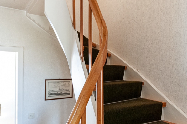 schöne Holztreppe