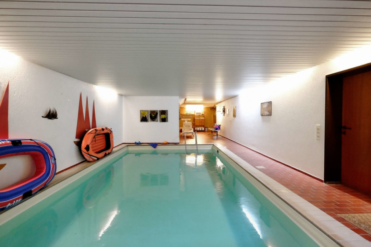 Schwimmbadanlage