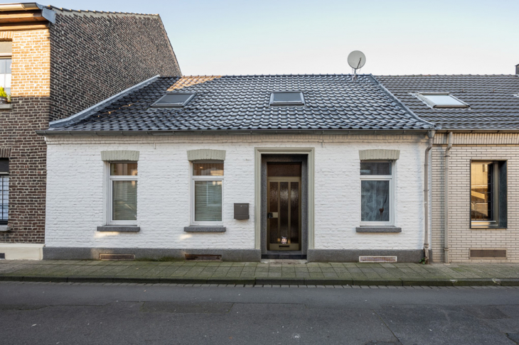Straßenansicht