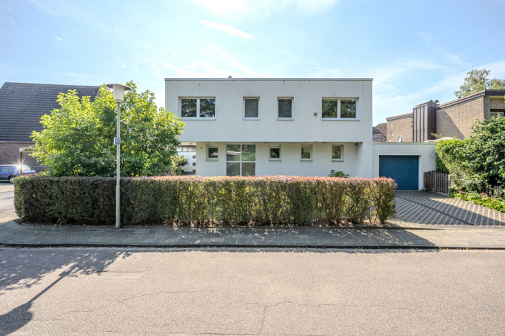 Straßenansicht