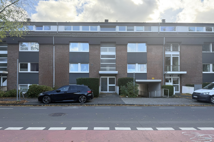 Straßenansicht