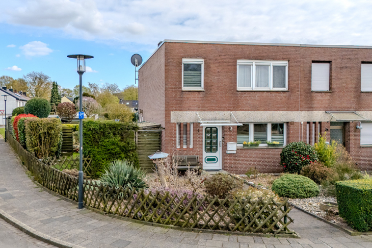 Straßenansicht