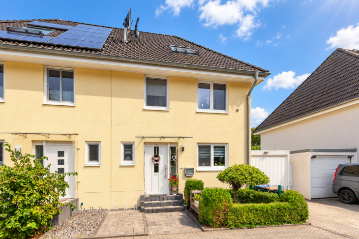 Straßenansicht
