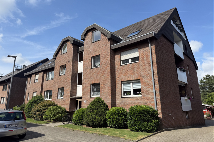 Dachgeschosswohnung in Krefeld / Hüls