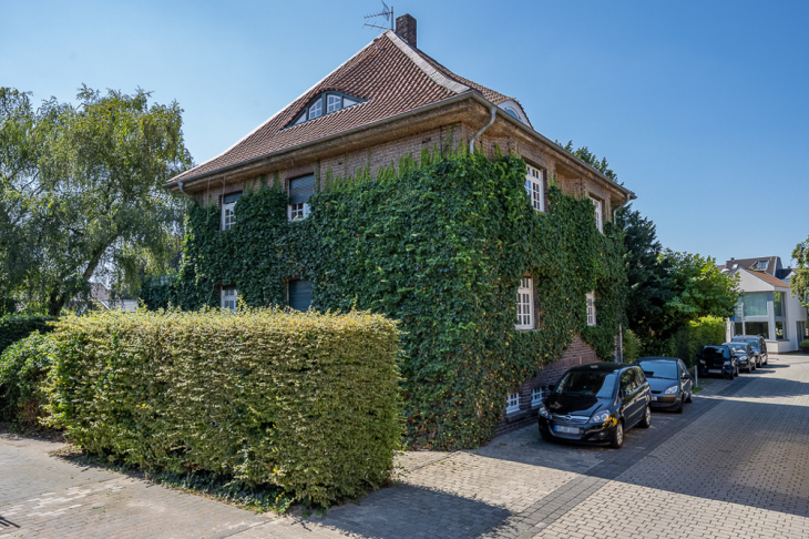 Straßenansicht Ostseite
