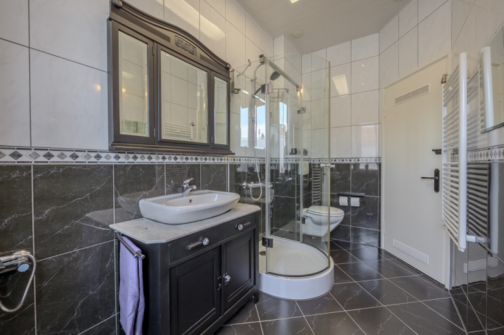 stylisches Badezimmer