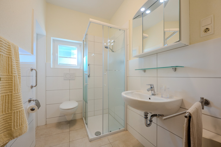 Tageslichbad mit Dusche