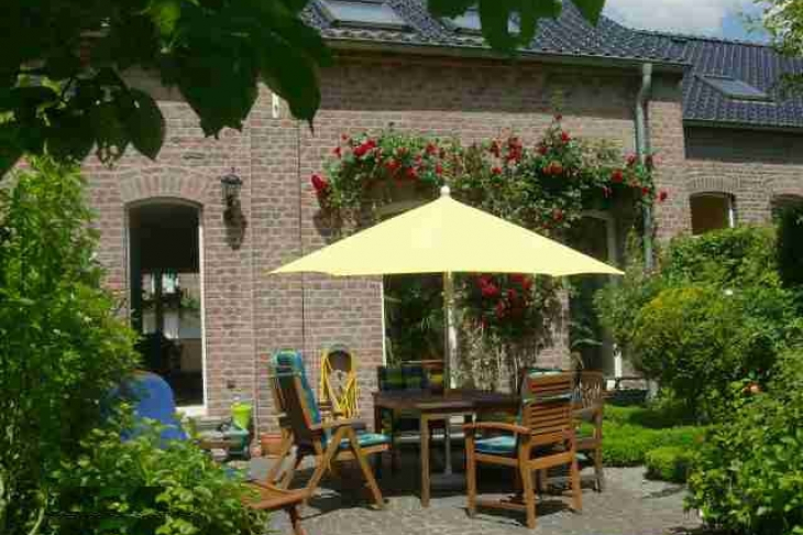 Terrasse im Sommer