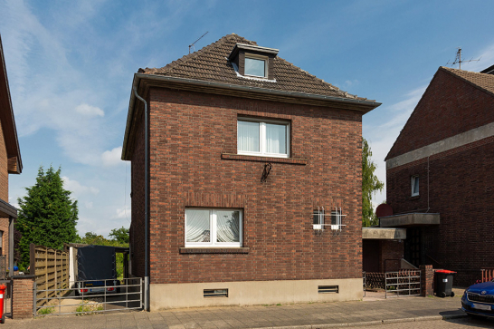 Einfamilienhaus in Krefeld / Oppum