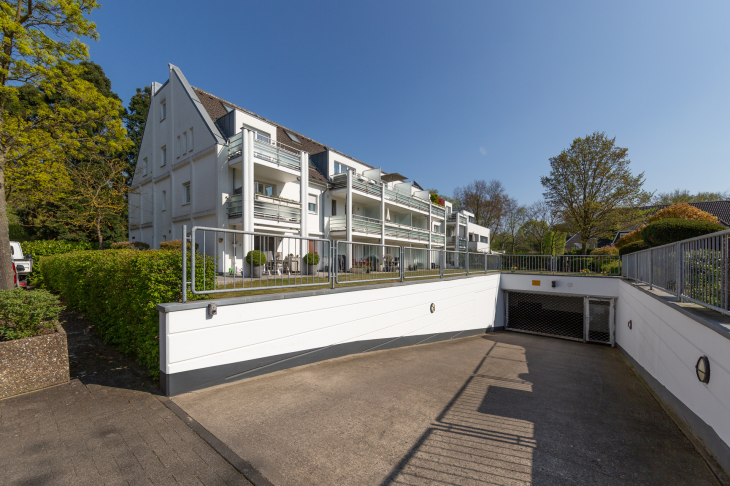 Tiefgaragenzufahrt