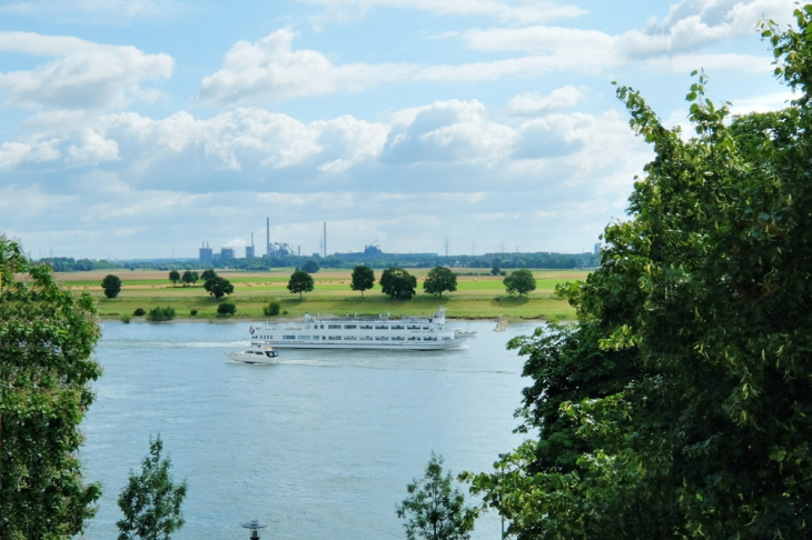 Traumausblick auf den Rhein