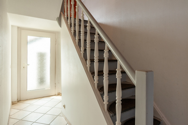 Treppe und Ausgang zum Innenhof
