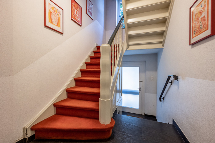 Treppenhaus mit historischer Treppe