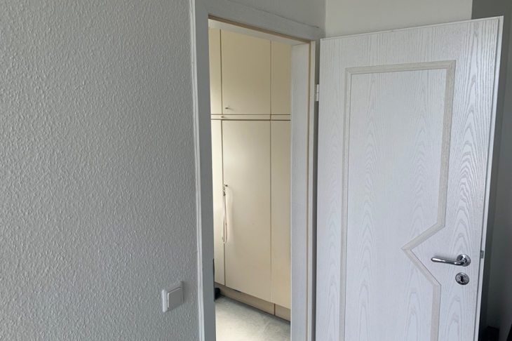 Tür zur Ankleide