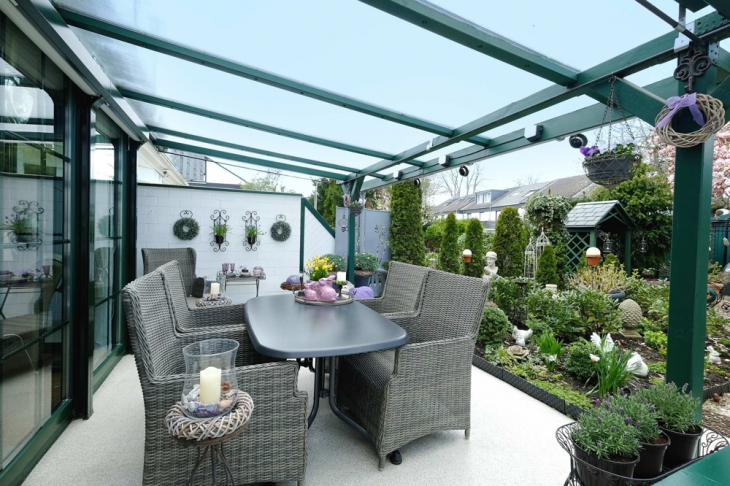überdache Terrasse