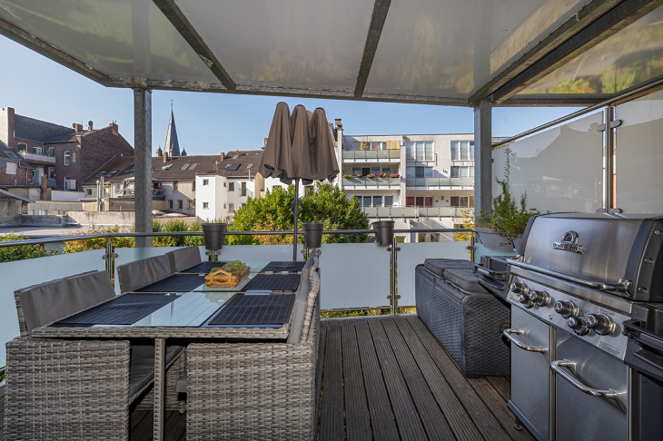 überdachte Terrasse