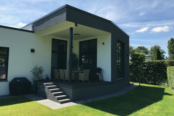 überdachte Terrasse