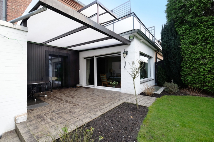 überdachte Terrasse