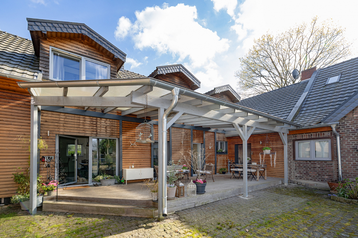 Überdachte Terrasse