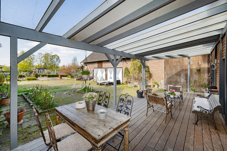 Überdachte Terrasse