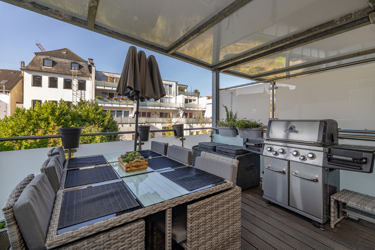überdachte Terrasse