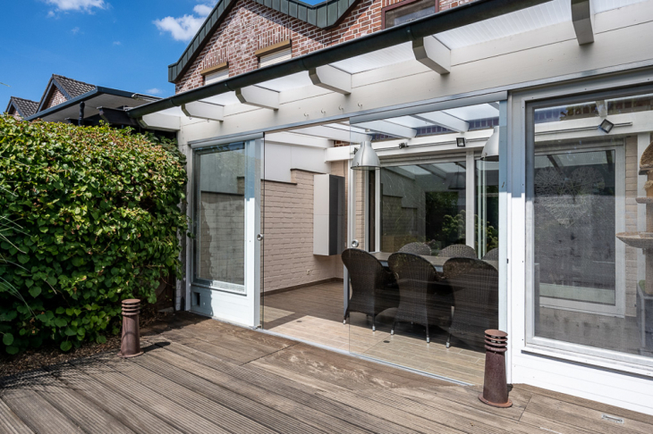überdachte Terrasse