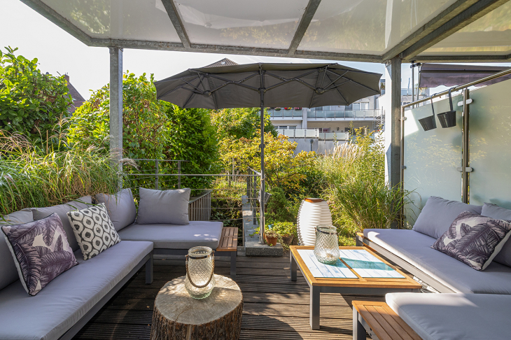 überdachte Terrasse Erdgeschoss