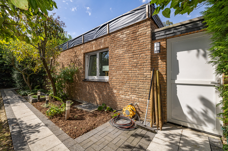 weg zur Garage